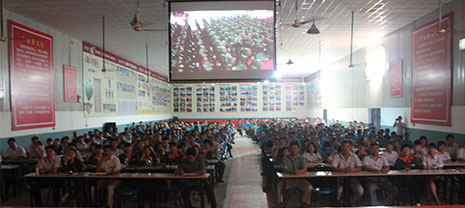 華能中天全體共同觀看閱兵禮 華能中天全體共同觀看閱兵禮