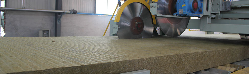 華能中天巖棉板生產(chǎn)現(xiàn)場