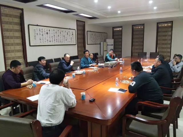 討論會(huì)現(xiàn)場